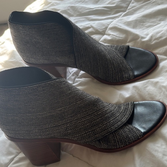 Matt Bernson Black and Gray Ankle Booties - Picture 6 of 8